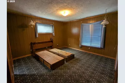 453 NE Yamhill St, Willamina, OR 97396 - Photo 18