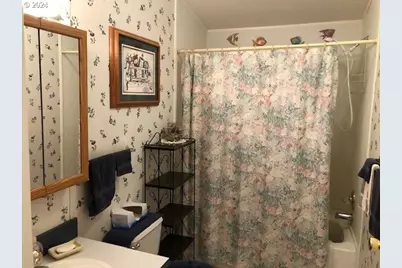 5956 Buckhorn Rd, Roseburg, OR 97470 - Photo 18