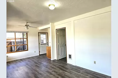 542 Pacific Ave, Brookings, OR 97415 - Photo 20