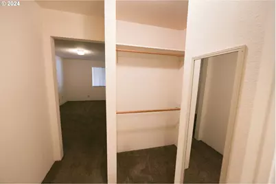 542 Pacific Ave, Brookings, OR 97415 - Photo 8