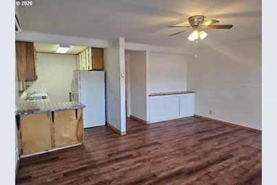 542 Pacific Ave, Brookings, OR 97415 - Photo 28