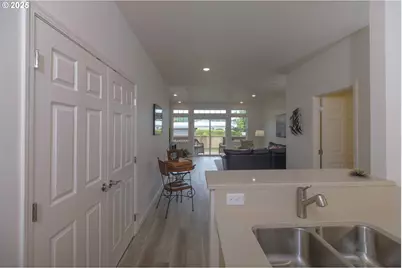 1591 37th St, Florence, OR 97439 - Photo 6