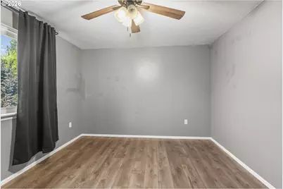 428 S 2nd Pl, Kalama, WA 98625 - Photo 18