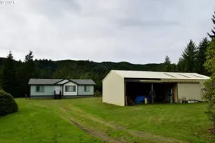 95851 McKinnon Dr, Gold Beach, OR 97444 - Photo 14