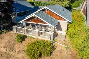 369 B St, Elkton, OR 97436 - Photo 2