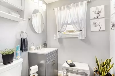 280 Ipswich St, Gladstone, OR 97027 - Photo 14