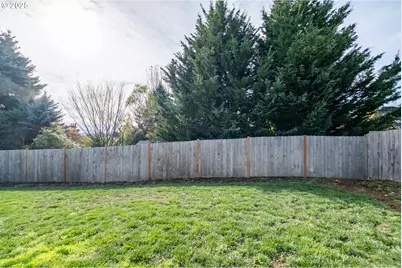 383 NW Denton Ave, Dallas, OR 97338 - Photo 48