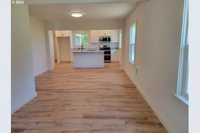 80 S 21st St, Saint Helens, OR 97051 - Photo 10