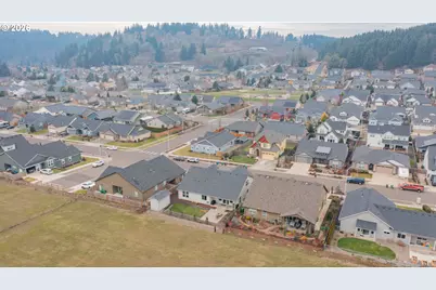 816 Riley Dr, Silverton, OR 97381 - Photo 48