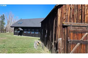 301 W McCully Dr, Joseph, OR 97846 - Photo 10