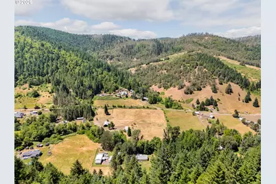 596 Raleigh Dr, Winston, OR 97496 - Photo 28