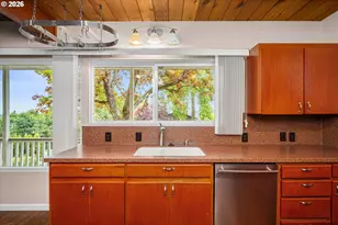 2012 Greiner St, Eugene, OR 97405 - Photo 16