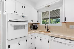 7120 NE 22nd Ave, Portland, OR 97211 - Photo 14