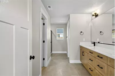 2207 E Badger Way, La Center, WA 98629 - Photo 22