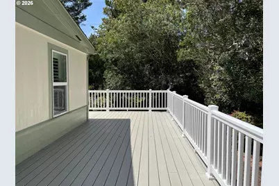 143 42nd Way, Florence, OR 97439 - Photo 8
