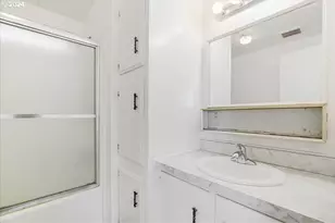 21000 NE Strawberry Flats Ln, Scotts Mills, OR 97375 - Photo 8