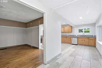 3524 SE 119th Ave, Portland, OR 97266 - Photo 4