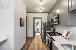 804 SE Cesar E Chavez Blvd, Portland, OR 97214 - Photo 20