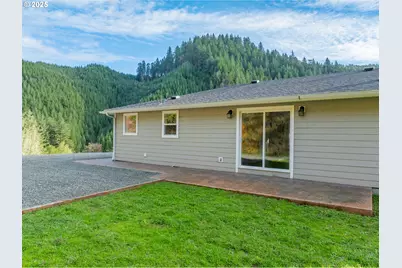 16855 Highway 42, Myrtle Point, OR 97458 - Photo 40