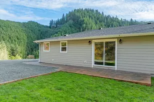 16855 Hwy 42, Myrtle Point, OR 97458 - Photo 40