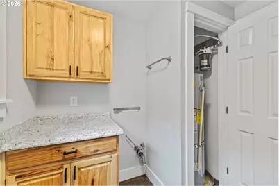 16855 Highway 42, Myrtle Point, OR 97458 - Photo 34