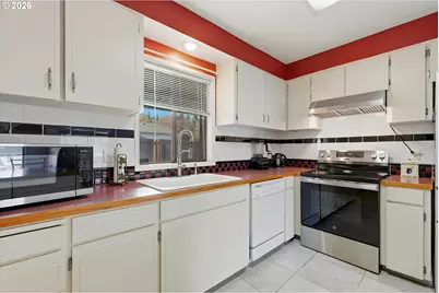 6811 SW 170th Ave, Beaverton, OR 97007 - Photo 10