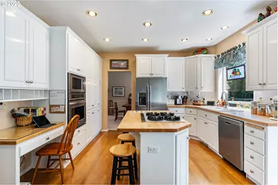 19720 Spring Ridge Dr, West Linn, OR 97068 - Photo 12