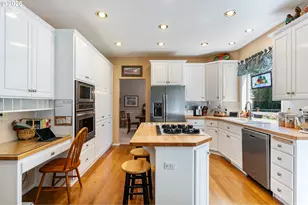 19720 Spring Ridge Dr, West Linn, OR 97068 - Photo 12