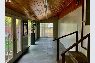 8720 Hwy 238, Jacksonville, OR 97530 - Photo 16