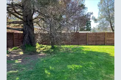 8720 Hwy 238, Jacksonville, OR 97530 - Photo 22