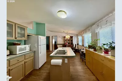 96060 Coos Sumner Ln, Coos Bay, OR 97420 - Photo 10
