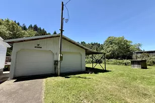 96060 Coos-Sumner Ln, Coos Bay, OR 97420 - Photo 26
