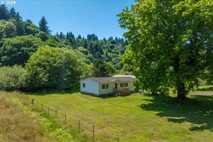 96060 Coos-Sumner Ln, Coos Bay, OR 97420 - Photo 32
