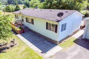 96060 Coos-Sumner Ln, Coos Bay, OR 97420 - Photo 2