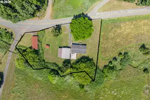 96060 Coos-Sumner Ln, Coos Bay, OR 97420 - Photo 4