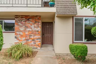18435 NE Glisan St, Portland, OR 97230 - Photo 22