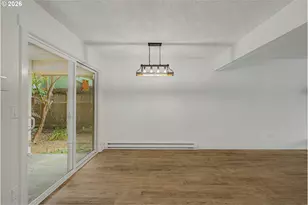 18435 NE Glisan St, Portland, OR 97230 - Photo 16
