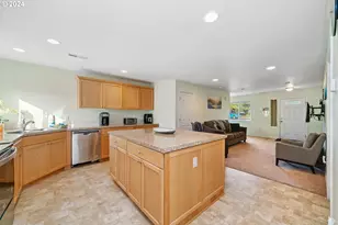 107 NW 22nd Ave, Rockaway Beach, OR 97136 - Photo 8