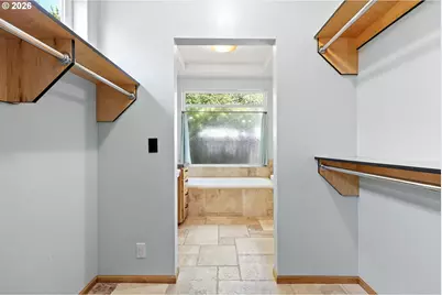 962 T St, Springfield, OR 97477 - Photo 24