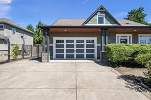 962 T St, Springfield, OR 97477 - Photo 36