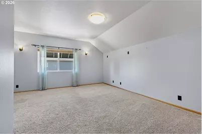 962 T St, Springfield, OR 97477 - Photo 32