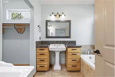 962 T St, Springfield, OR 97477 - Photo 20