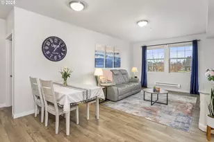 11715 SW Valencia Ln, Wilsonville, OR 97070 - Photo 10