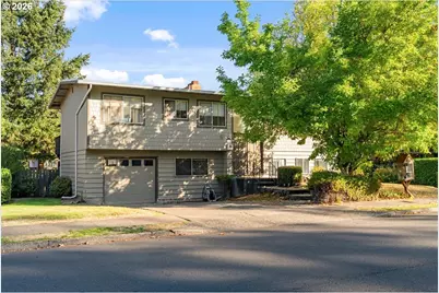 12055 SW Bruce Ln, Beaverton, OR 97008 - Photo 2