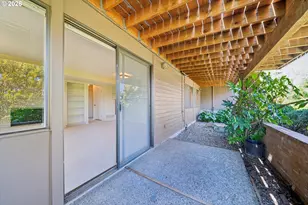 50 Condolea Ct, Lake Oswego, OR 97035 - Photo 36
