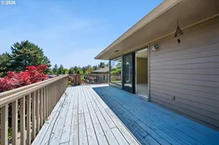 50 Condolea Ct, Lake Oswego, OR 97035 - Photo 40