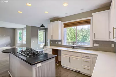 10585 NW Skyline Blvd, Portland, OR 97231 - Photo 12