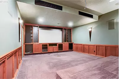 10585 NW Skyline Blvd, Portland, OR 97231 - Photo 24
