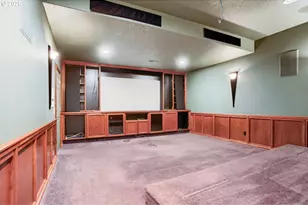 10585 NW Skyline Blvd, Portland, OR 97231 - Photo 24