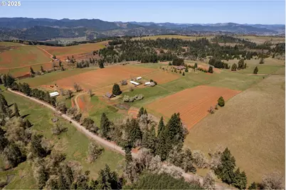 1488 Red Hill Rd, Oakland, OR 97462 - Photo 30